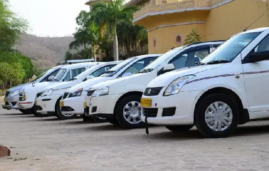 Car on rent Mumbai airport transfer RK Travels